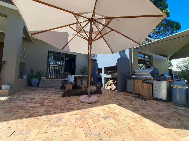 To Let 2 Bedroom Property for Rent in Vredekloof Western Cape